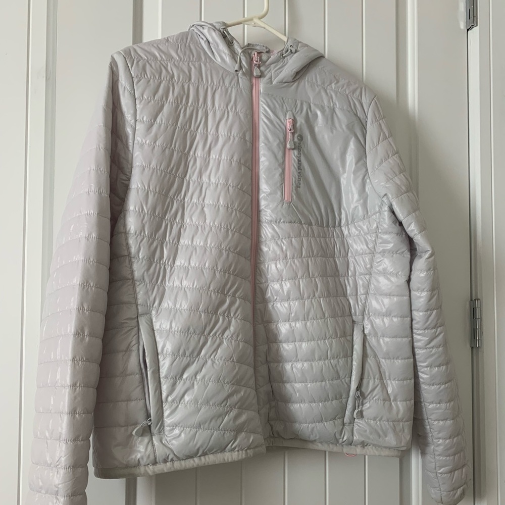 Vinyard Vines women’s puffer jacket